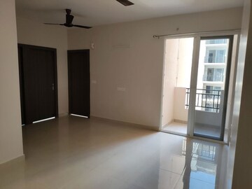 Room in 2 BHK Apartment at Signature Global Proxima, Sector 89 – for Rent
