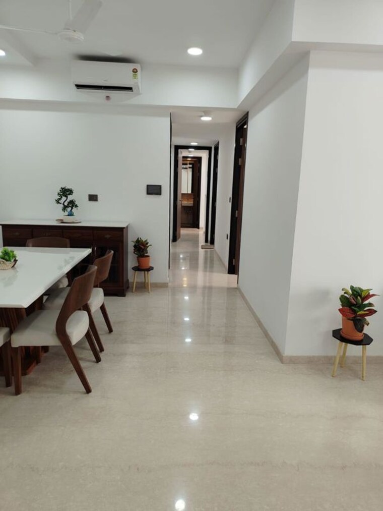Dining area, lodha-the-park 3 Bedroom 1136 Sq.Ft. Apartment In Worli Mumbai 9987416