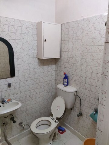 Bathroom in 1 BHK Apartment at New Friends Colony – for Rent