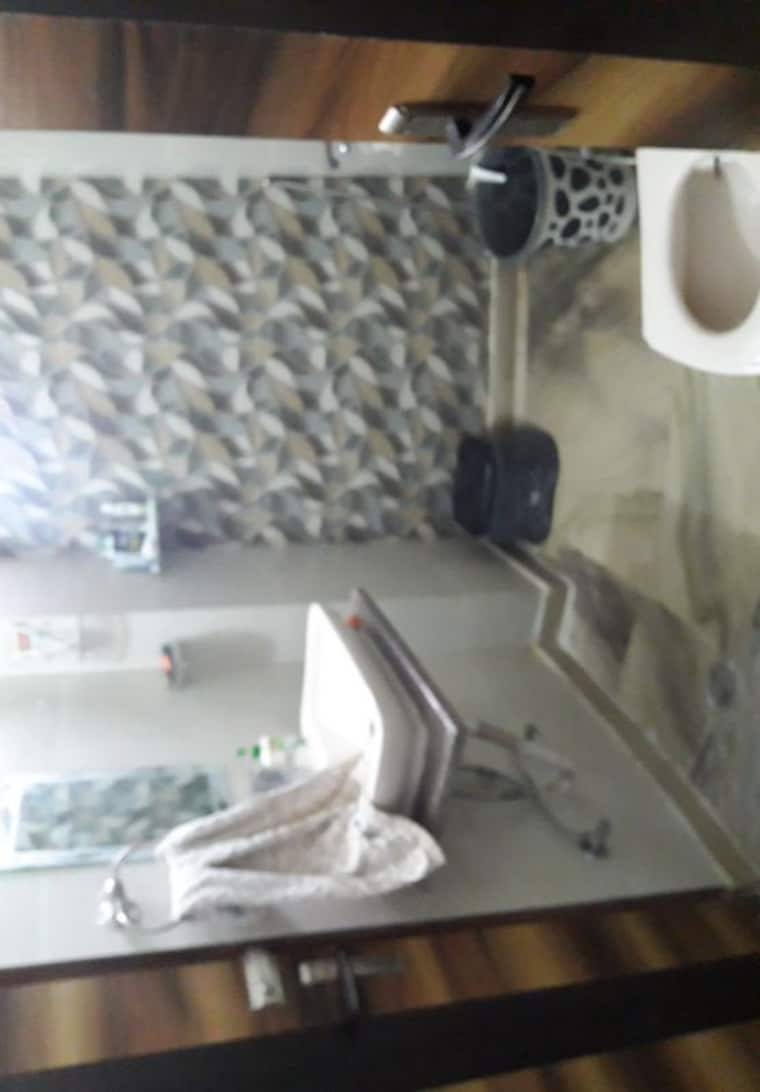 Bathroom, rohini sector 8 5 Bedroom 60 Sq.Yd. Villa In Rohini Sector 8 Delhi 9987449