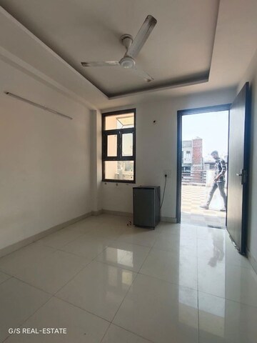 Room in 2 BHK Builder Floor at Chattarpur – for Rent