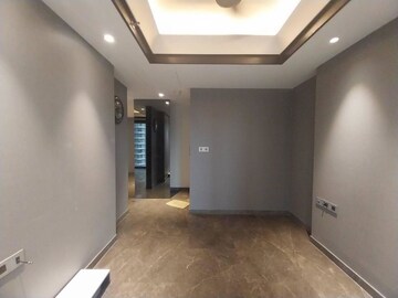 Room in 3 BHK Apartment at Lodha Trump Tower, Worli – for Rent