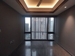 Room in 3 BHK Apartment at Lodha Trump Tower, Worli – for Rent