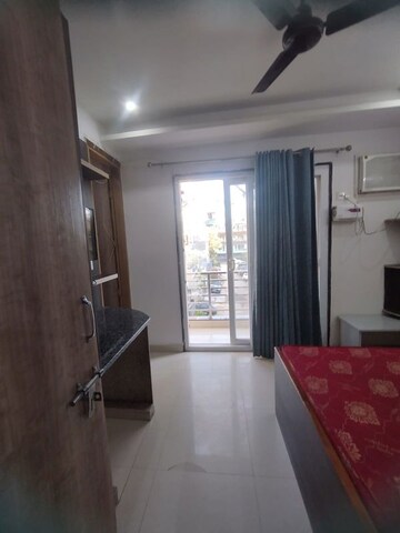Building Lobby in 1 BHK Builder Floor at Greenwood City, Sector 40 – for Rent