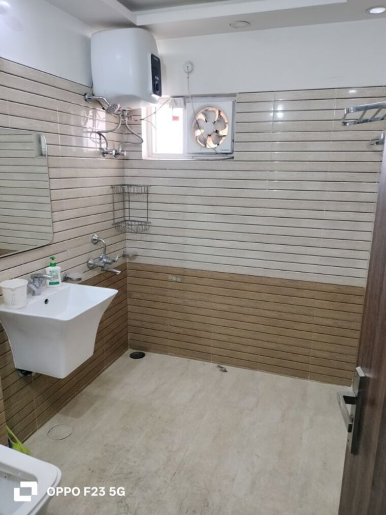 Bathroom, lda-parijaat-apartments 3 Bedroom 1575 Sq.Ft. Apartment In Faizabad Road Lucknow 9987532