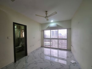 Room in 2 BHK Apartment at Raheja Ridgewood, Goregaon East – for Rent