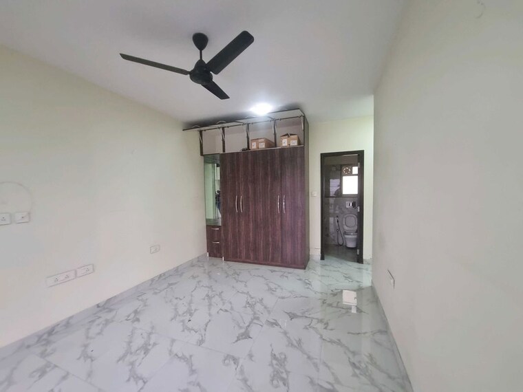 Room, raheja-ridgewood 2 Bedroom 830 Sq.Ft. Apartment In Goregaon East Mumbai 9987511
