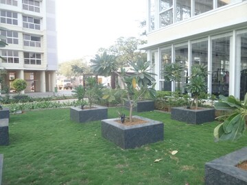 2 BHK Apartment – Garden View at Raheja Ridgewood, Goregaon East - for Rent