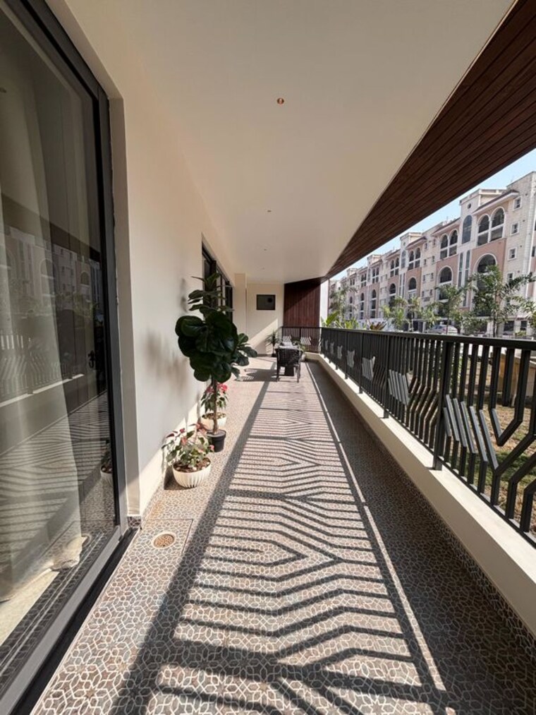 Balcony, patiala road 3 Bedroom 2325 Sq.Ft. Apartment In Patiala Road Zirakpur 9987537