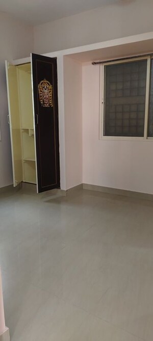 Room in 1 BHK Builder Floor at Jeevan Bima Nagar – for Rent