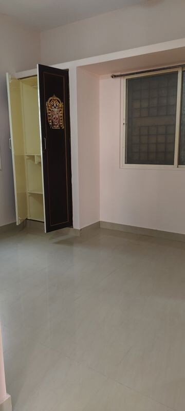 Room in 1 BHK Builder Floor at Jeevan Bima Nagar – for Rent