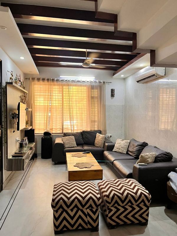 2 BHK + Pooja Room Apartment For Rent in DLF Oakwood Estate