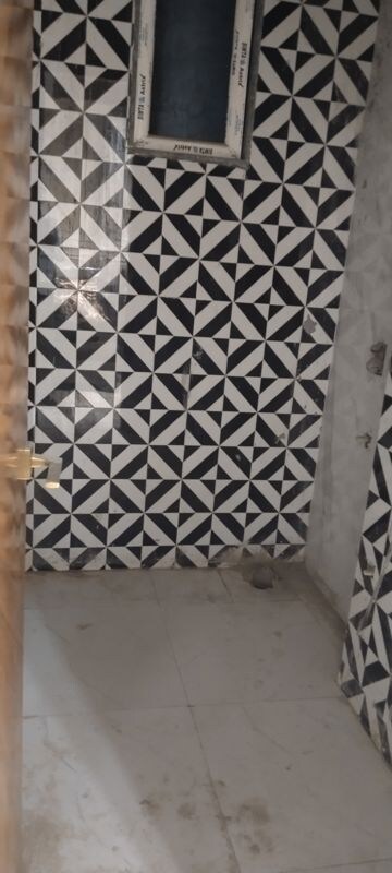 Parking in 2 BHK Builder Floor at Sector 49 – for Sale