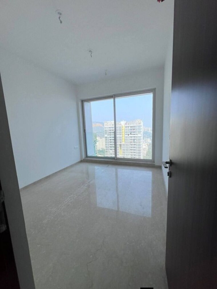 Room, courtyard-by-narang-realty-and-the-wadhwa-group 2 Bedroom 950 Sq.Ft. Apartment In Pokhran Road No Two Thane 9987570