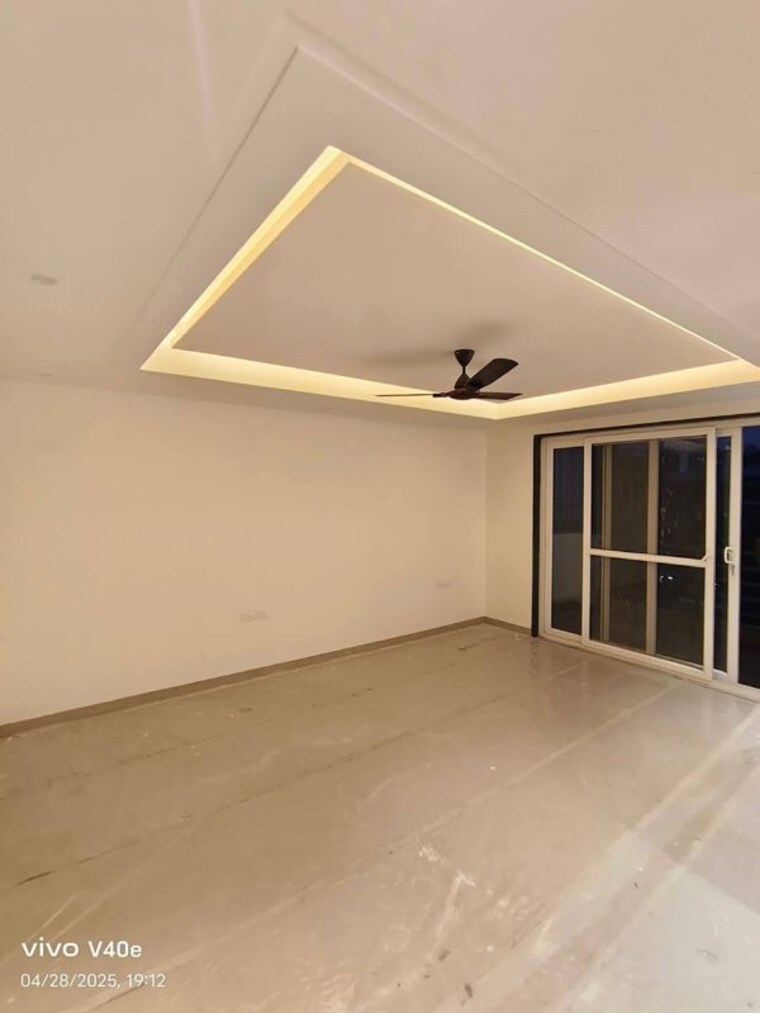 Room, dlf-oakwood-estate 2.5 Bedroom 1689 Sq.Ft. Apartment In Dlf Phase ii Gurgaon 9987588
