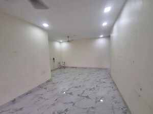 Room in 3 BHK Apartment at Raheja Ridgewood, Goregaon East – for Rent