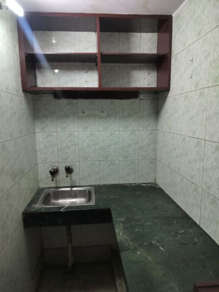 Kitchen, sector 28 1 RK 500 Sq.Ft. Villa In Sector 28 Noida 9987619