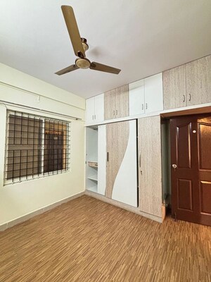 Room in 2 BHK Apartment at Vignana Nagar – for Rent