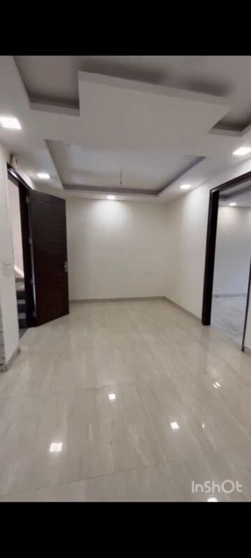 Room in 6+ BHK Independent House at Vipul World Plots, Sector 48 – for Sale