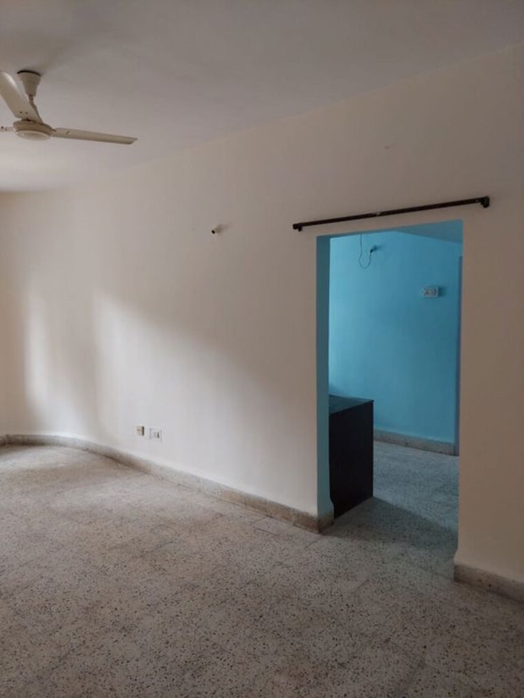 Room, kothrud 2 Bedroom 716 Sq.Ft. Apartment In Kothrud Pune 9987607