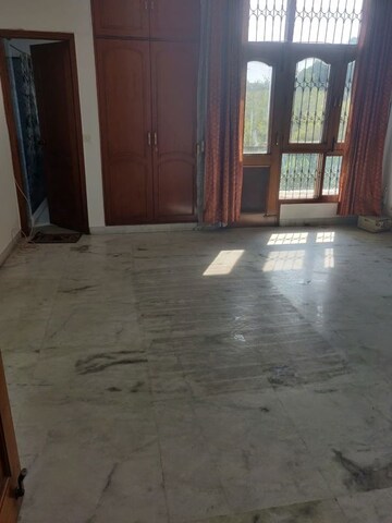 4 BHK Apartment For Rent in Saket