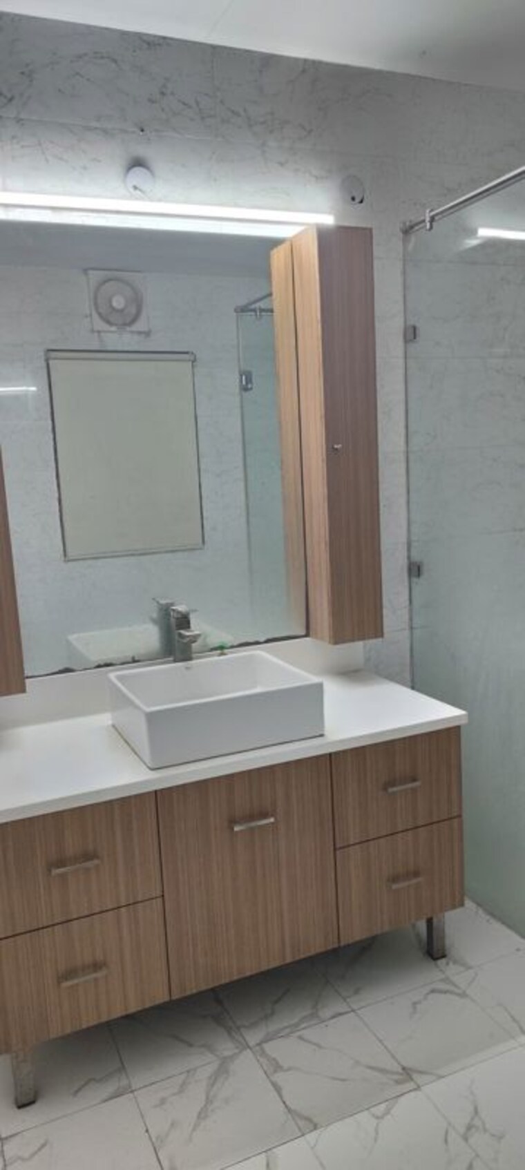 Bathroom, rwa-apartments-sector-50 3 Bedroom 2000 Sq.Ft. Builder Floor In Sector 50 Noida 9987668