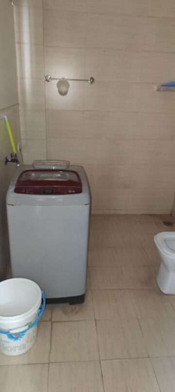 Furnished Amenities in 3 BHK Builder Floor at RWA Apartments Sector 50, Sector 50 – for Rent