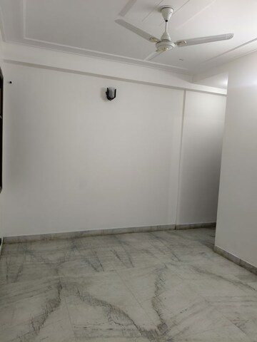 Room in 3 BHK Apartment at Saket – for Rent
