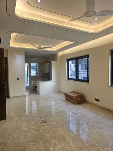 Room in 3 BHK Builder Floor at Ram Vihar – for Sale