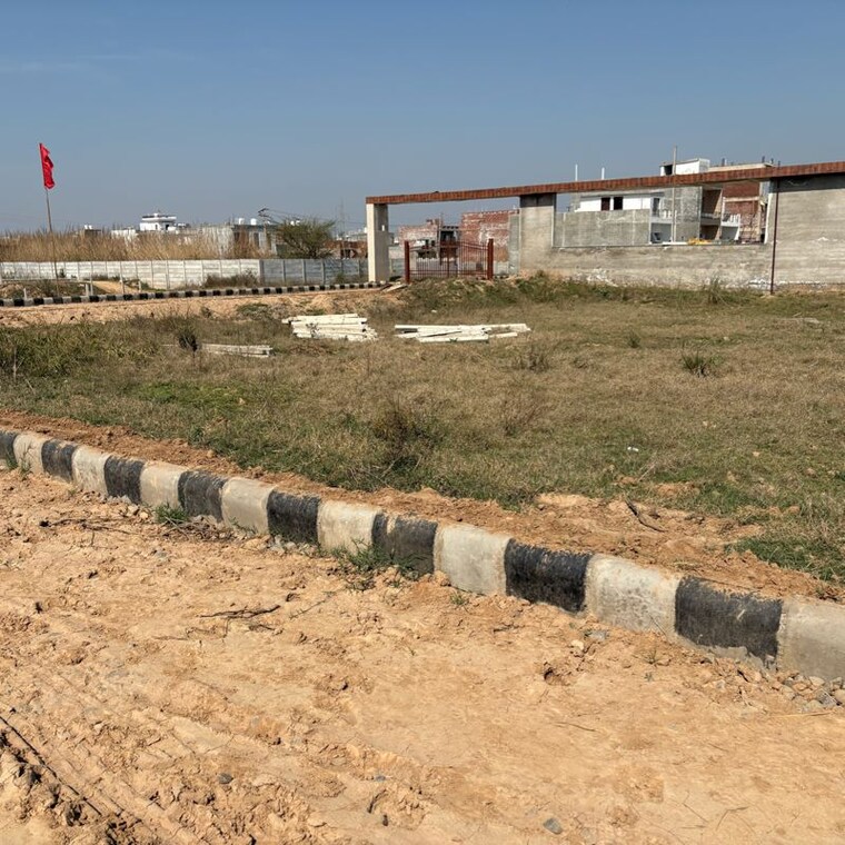 undefined, dera bassi  100 Sq.Yd. Plot In Dera Bassi Mohali 9987680