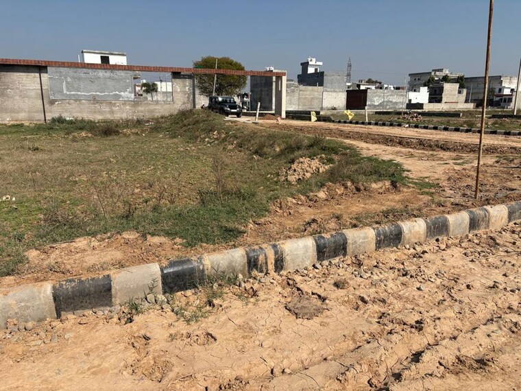 undefined, dera bassi  112 Sq.Yd. Plot In Dera Bassi Mohali 9987638