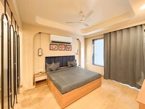 Bedroom in 2.5 BHK Apartment at RWA Surya Vihar, Sector 21 – for Rent