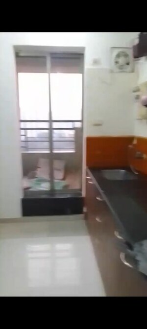 Furnished Amenities in 2 BHK Apartment at Neelkanth Palms, Kapur Bawdi – for Rent