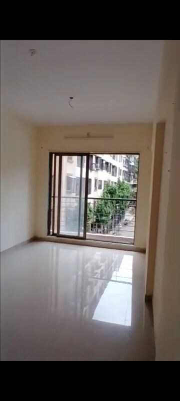 Room in 1 BHK Apartment at Asmi Vintage, Goregaon West – for Sale