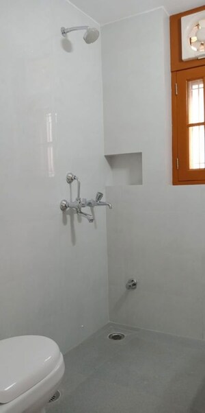 Room in 2 BHK Apartment at Sector 9 Dwarka – for Rent