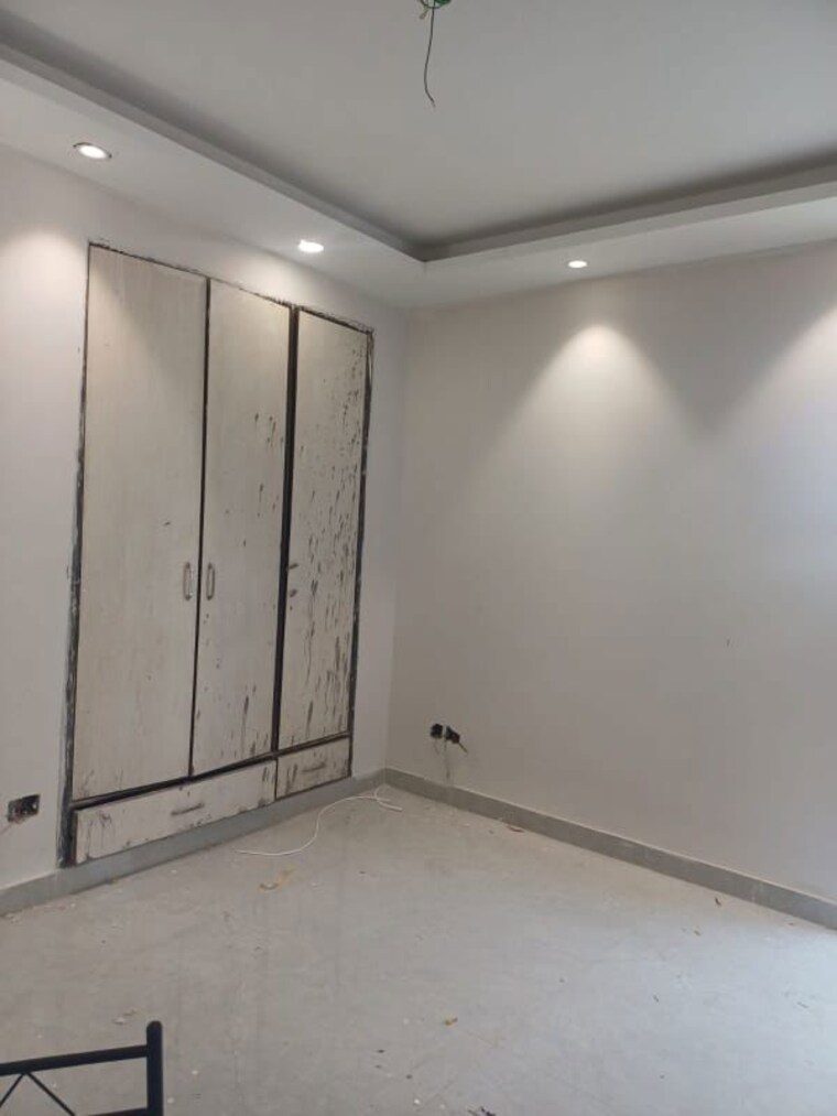Room, sector 11 dwarka 2 Bedroom 1400 Sq.Ft. Apartment In Sector 11 Dwarka Delhi 9986529