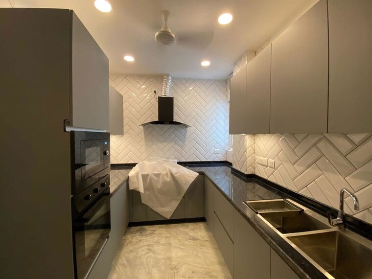 Bedroom, east of kailash 3 Bedroom 200 Sq.Yd. Builder Floor In East Of Kailash Delhi 9987784