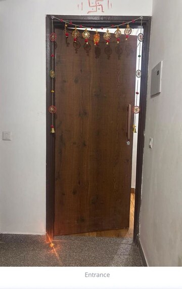 Furnished Amenities in 4 BHK Apartment at Vasant Kunj – for Sale