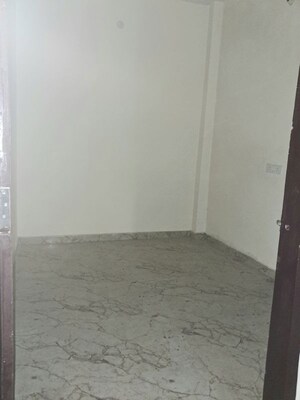 Room in 2 BHK Independent House at Raebareli Road – for Sale