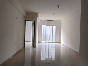 Building Lobby in 3 BHK Apartment at Smart World Orchard, Sector 61 – for Rent