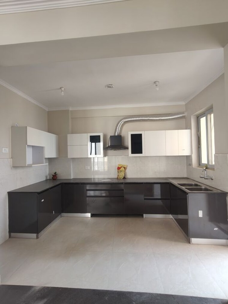 Kitchen, eiffel-vivassa-estate 3 Bedroom 1734 Sq.Ft. Apartment In Bagiamau Lucknow 9987832