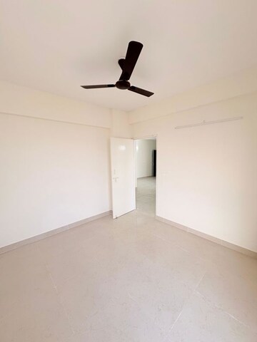 Room in 3 BHK Apartment at Signature The Millennia 3, Sector 37d – for Sale