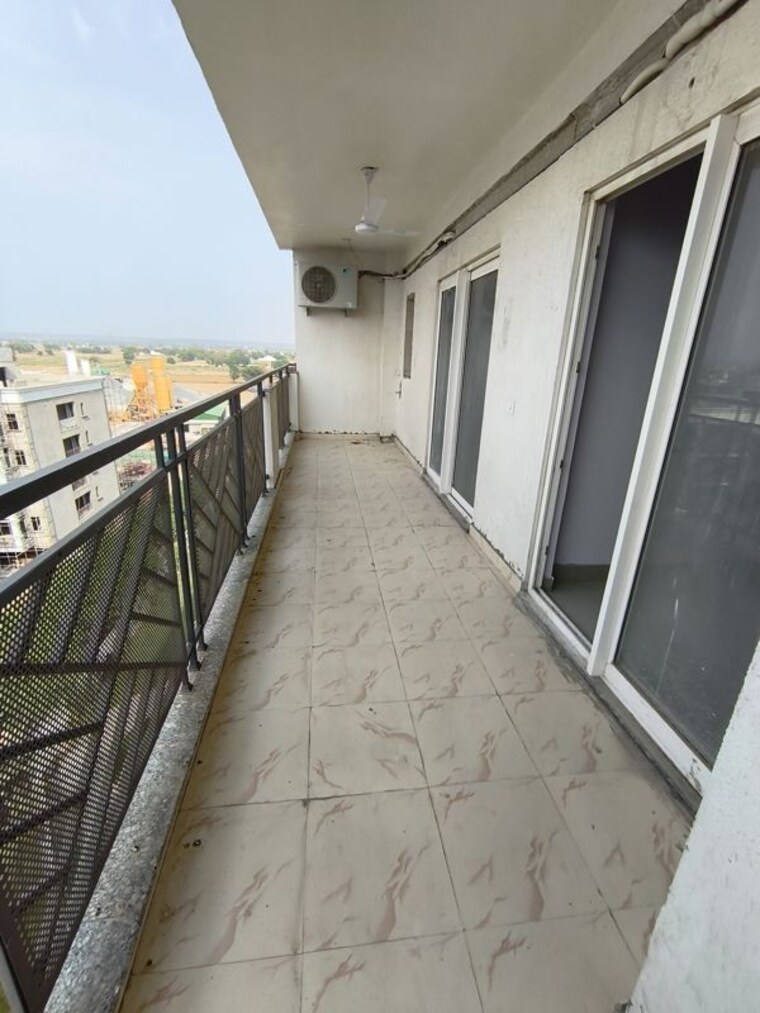 Balcony, sohna sector 33 3 Bedroom 1792 Sq.Ft. Apartment In Sohna Sector 33 Gurgaon 9987949