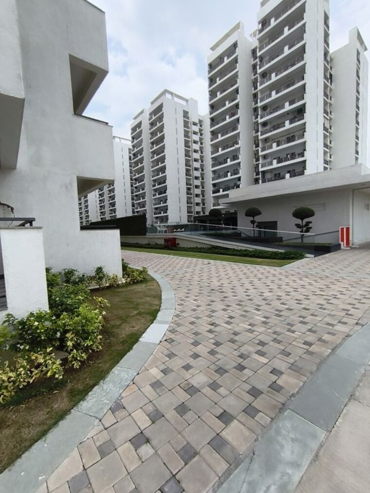 Balcony, sohna sector 33 3 Bedroom 1706 Sq.Ft. Apartment In Sohna Sector 33 Gurgaon 9987953