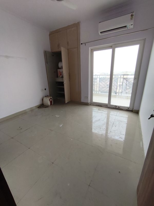 3 BHK + Pooja Room 1799 Sq.Ft. Apartment in Sohna Sector 33