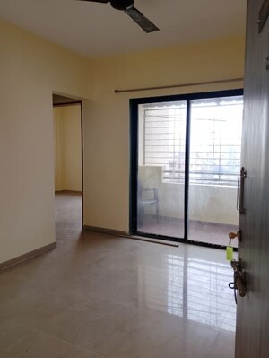 Room in 1 BHK Apartment at Takshashila CHS, Kharadi – for Rent