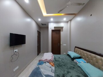 Bedroom in 3 BHK Builder Floor at Ansal Sushant Lok I, Sector 43 – for Sale