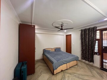 2 BHK Builder Floor For Rent in Sector 52
