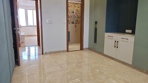 Room in 3 BHK Apartment at Sector 4 Dwarka – for Rent