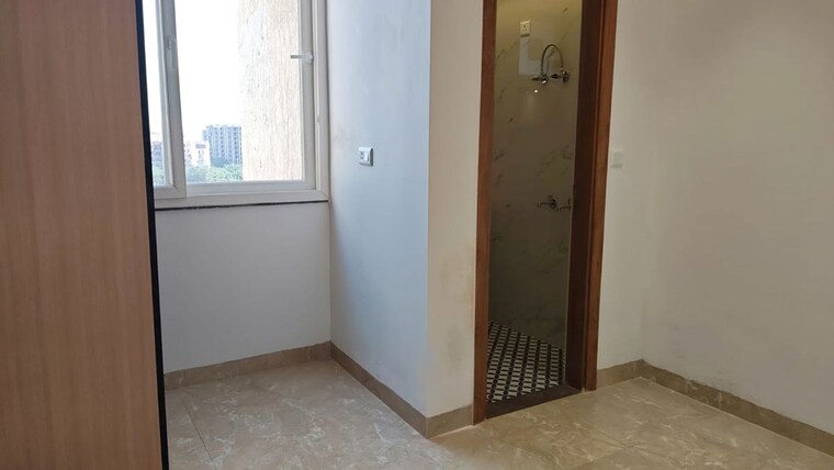 Room, sector 4 dwarka 3 Bedroom 1500 Sq.Ft. Apartment In Sector 4 Dwarka Delhi 9988263